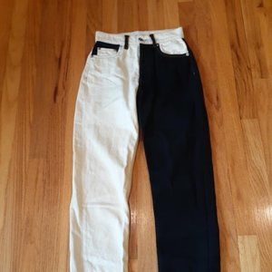 NANUSHKA Jeans Skinny Pants Denim Size 23 Color-block NWOT Cream & Black